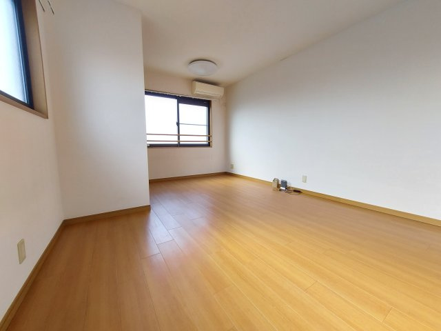 グレイス西山台の洋室|同物件イメージ