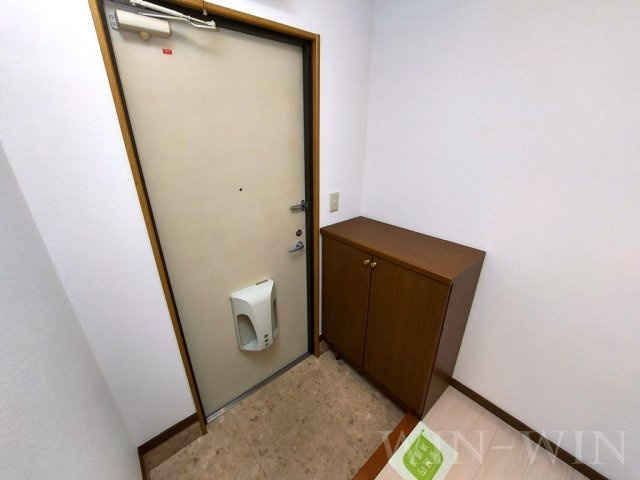 フラットKの玄関