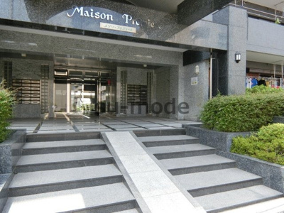 【エントランス】 | メゾンプルミエール