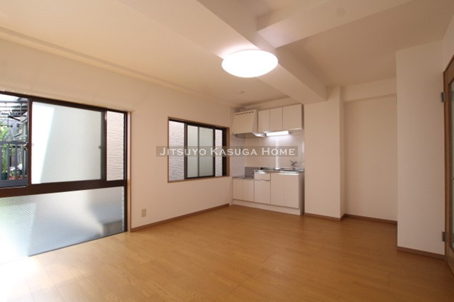 【居間・リビング】