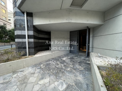 【エントランス】 | スワンズシティ大手前ソレイユ