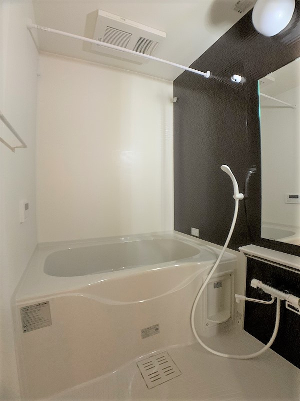 グラース・ドゥ・シエルNの浴室