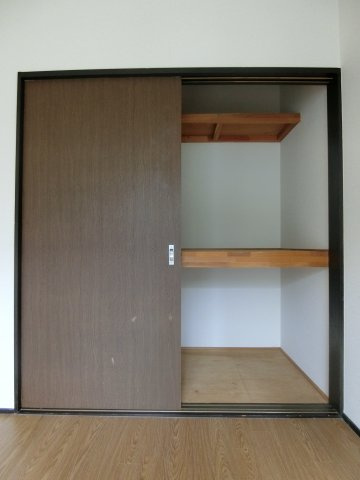 メゾンパティオCの収納|205の写真