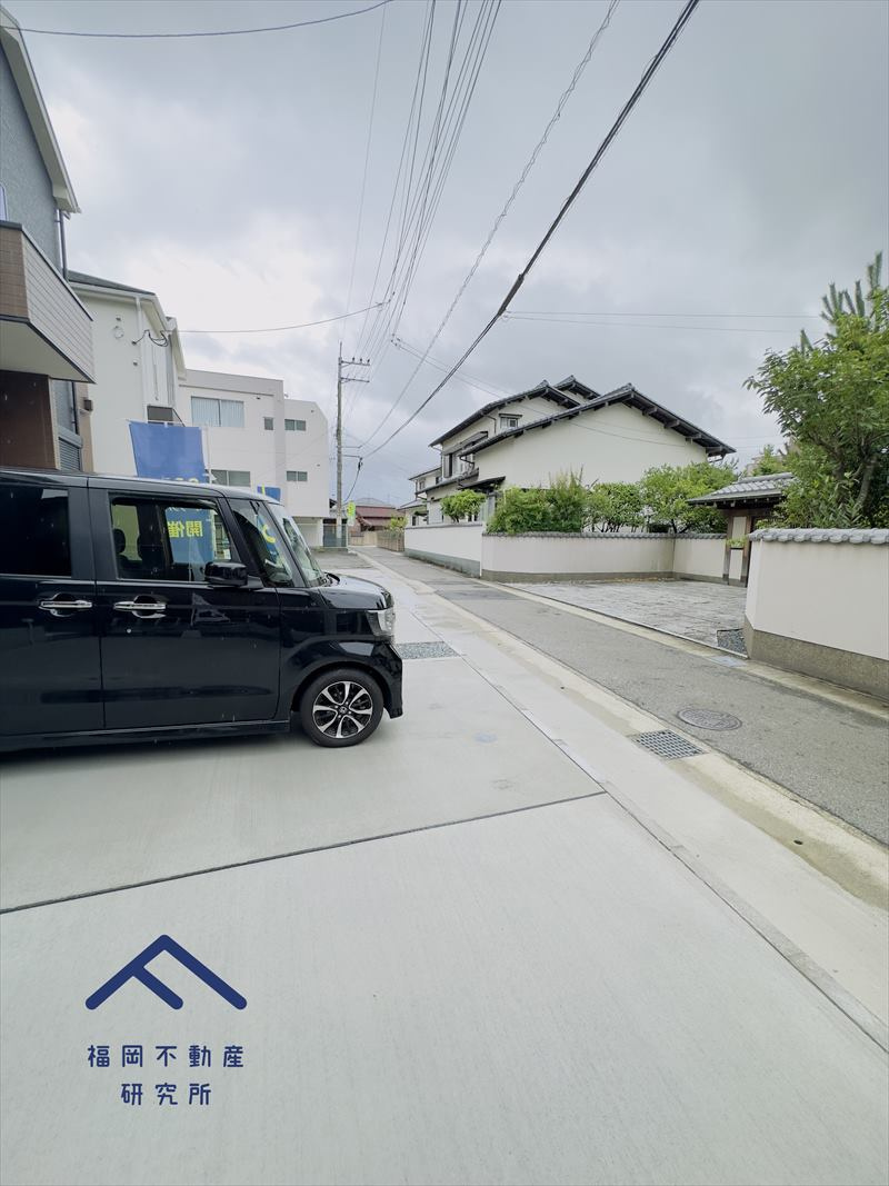福岡市博多区東那珂２丁目の新築一戸建の駐車場