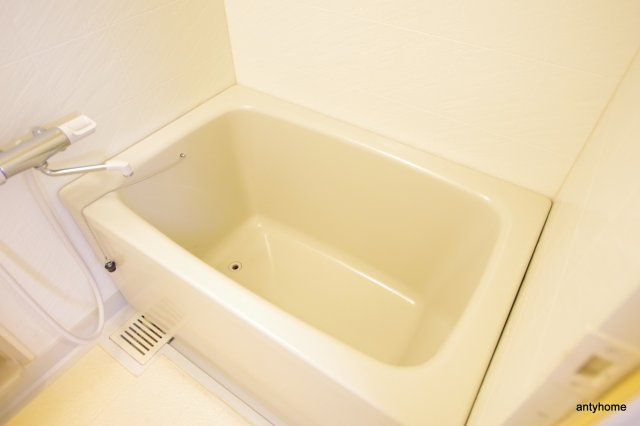 ライフ北梅田　仲介手数料無料の浴室