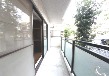 サングレース府中のバルコニー|落ち着いた時間を過ごせるバルコニーです