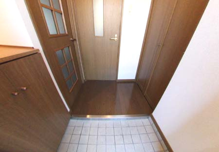 サングレース府中の玄関|シンプルで使いやすい玄関です