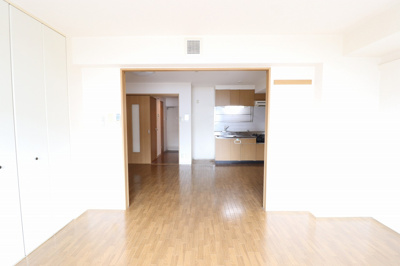 【洋室】 | チャコーレ岡本