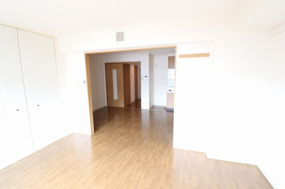 【洋室】 | チャコーレ岡本