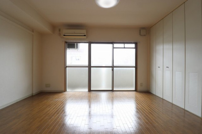 【洋室】 | チャコーレ岡本