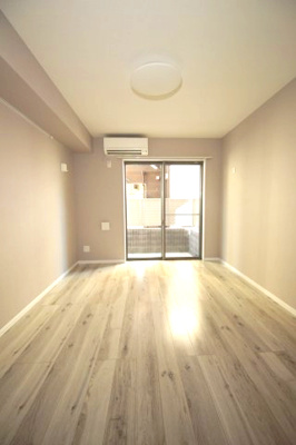 【居間・リビング】 | AQUE14 | 7.5帖の洋室です♪