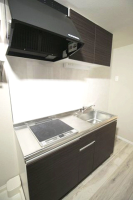 【キッチン】 | AQUE14 | IHクッキングヒーター付きの広々としたキッチンです♪