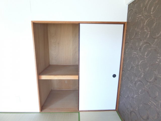 尾崎コーポの収納