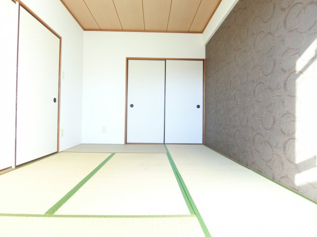 尾崎コーポの和室