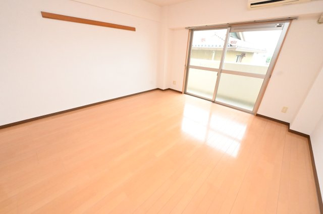 【洋室】 | アイリスハイツ8号館