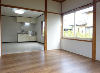 【居間・リビング】 | 《高利回り》新潟市南区西萱場一棟アパート