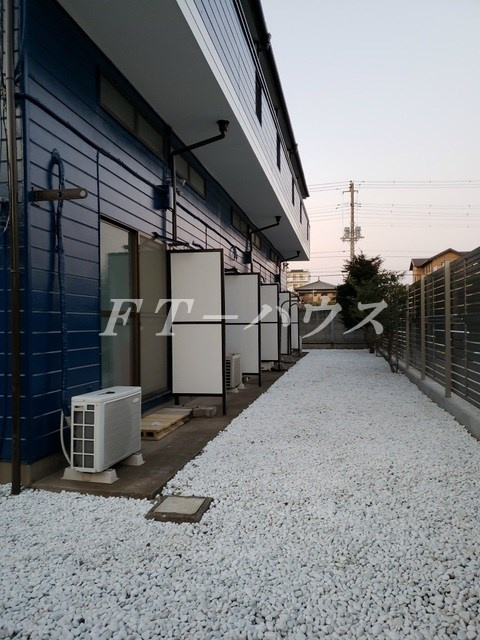 キャスル本郷の庭