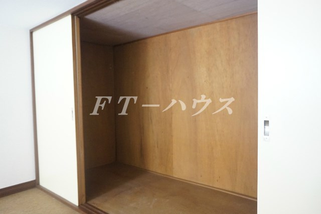 キャスル本郷の収納