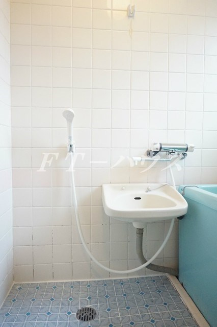 キャスル本郷の浴室