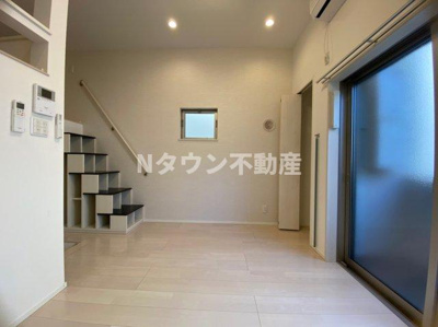 【居間・リビング】 | Kai | リビングです