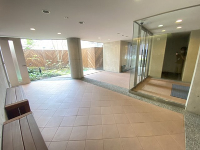 【ロビー】 | フロンツォーネ