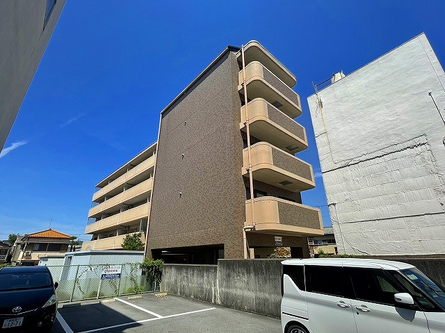 モナーク率川の外観|外観は落ち着いています