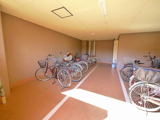 モナーク率川のその他共用部分|自転車置き場