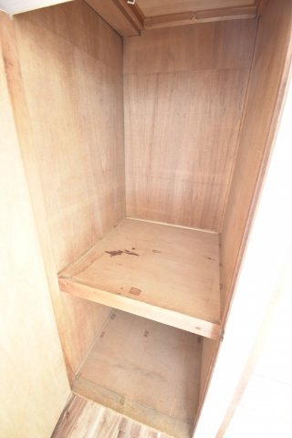 絢野ビルの収納
