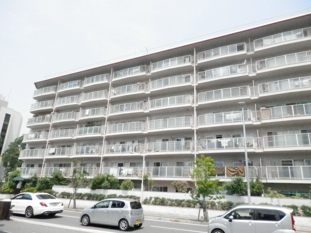 ローレルハイツ高宮の外観