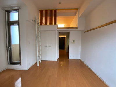 【居間・リビング】 | プレサンス名古屋駅前アクシス | ゆったりとした居間です