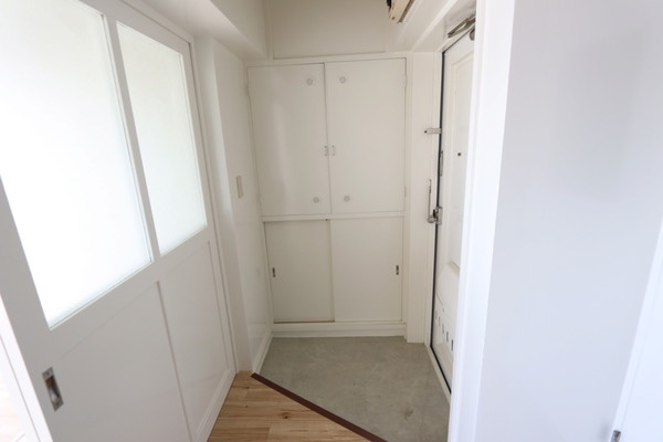 ビレッジハウス筑後1号棟の玄関|ビレッジハウスの同一物件・同一タイプの間取りの写真です