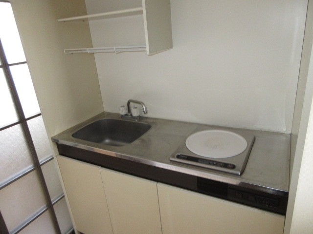 【キッチン】 | TNハイム | コンパクトなキッチンで掃除もラクラク