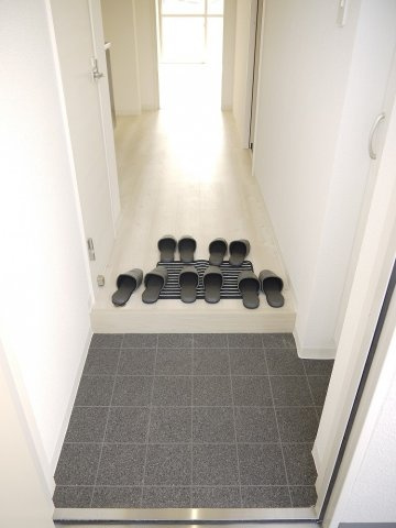 グランディールの玄関