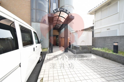 【エントランス】 | プレオール草尾