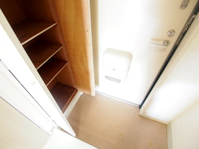 カーサ大正2NDの玄関