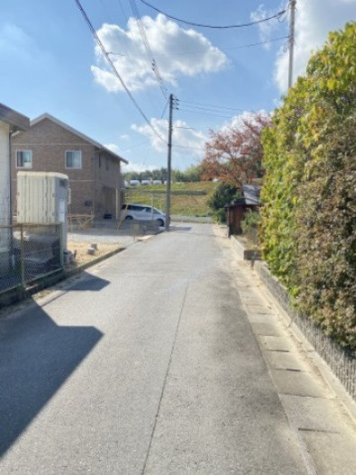 新築戸建　伴中央5丁目(B/AB)の前面道路含む現地写真