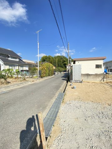 新築戸建　伴中央5丁目(B/AB)の前面道路含む現地写真