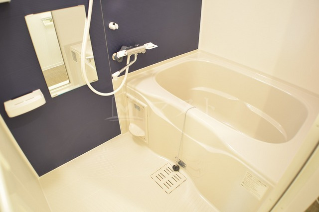 ウエンズ阿波座西の浴室