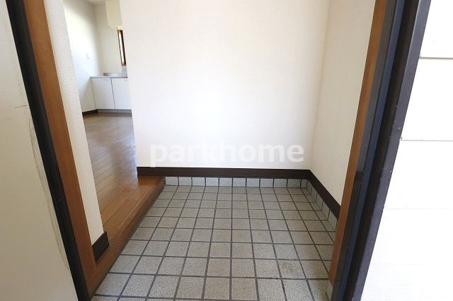 ハイツ薫Ⅱの玄関|シンプルで使いやすい玄関です