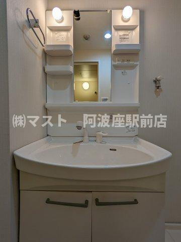 プランドール中之島の洗面所