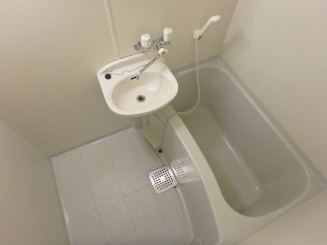 【浴室】 | ベルメゾン西宮 | 日々の疲れを癒すお風呂付です