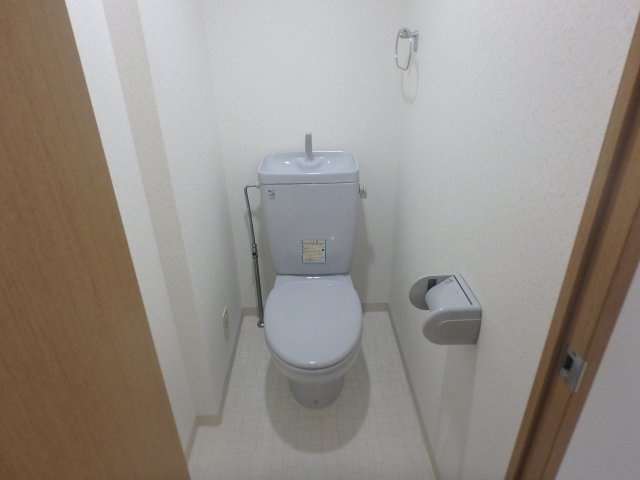 【トイレ】 | ベルメゾン西宮 | トイレです