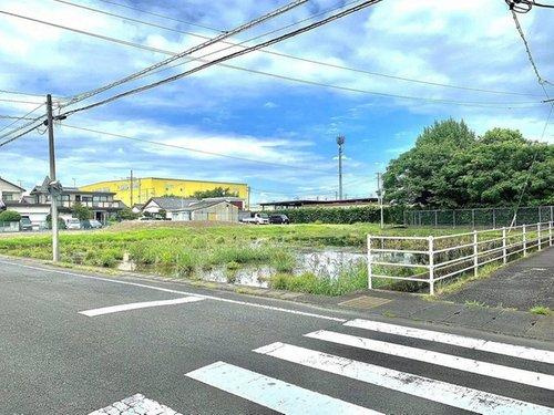売土地　榛原郡吉田町川尻の前面道路含む現地写真