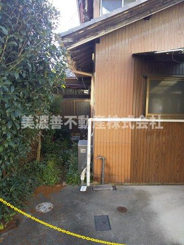 ５９６９３　岐阜市長良城西町中古戸建ての外観