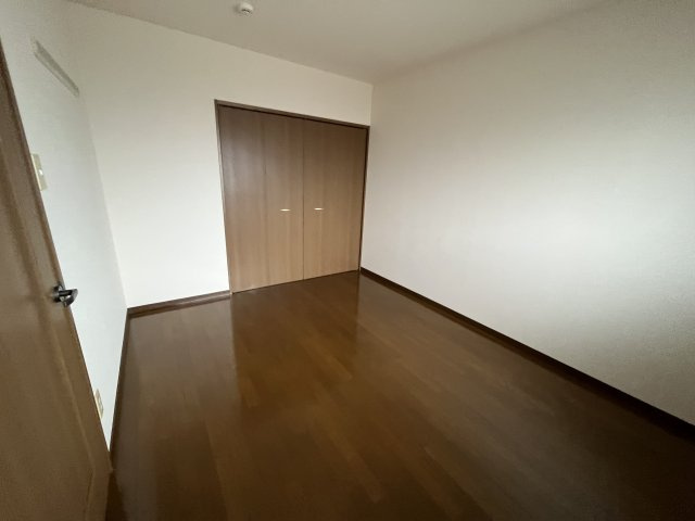 布施マンションIIの洋室