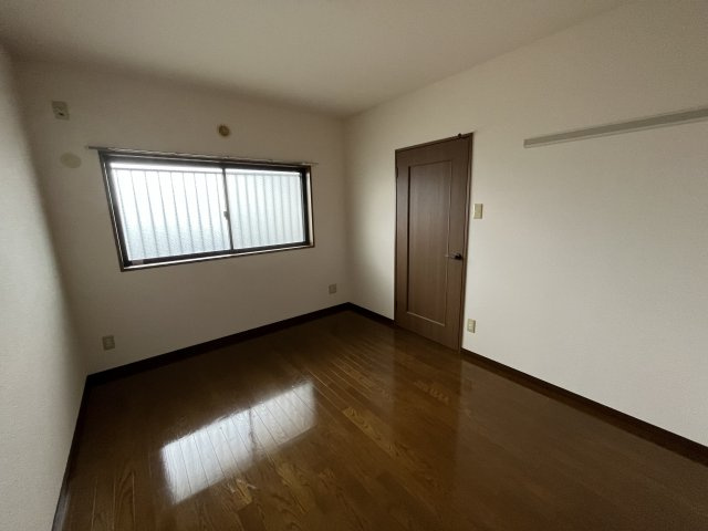 布施マンションIIの洋室