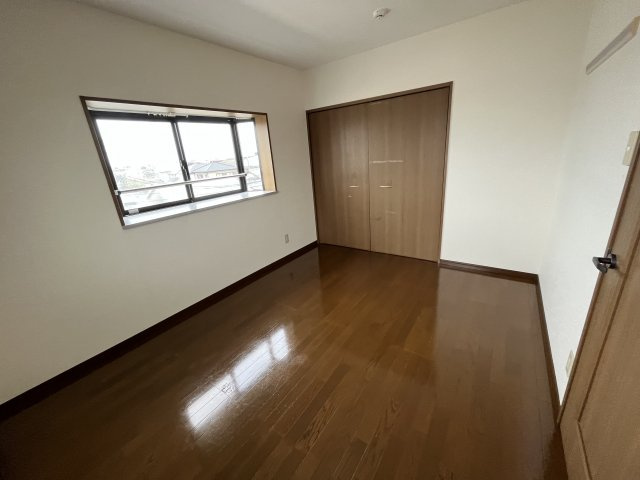 布施マンションIIの洋室