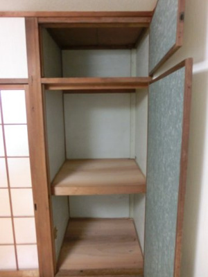 【洋室】 | 垣内マンション | 洋室13帖