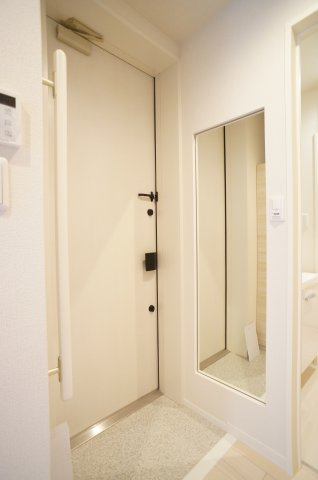 ＭＯＡＮＡの玄関
