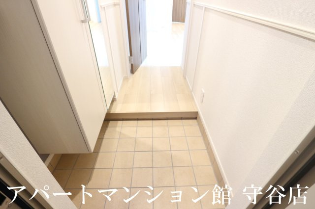 ミルレ　クラージュⅡの玄関